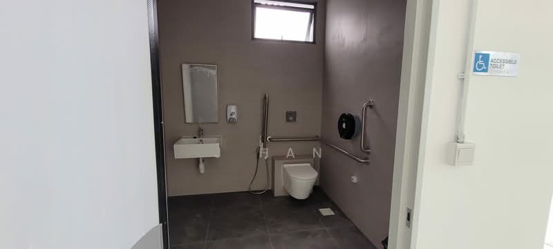 Space 18, 18 Lorong Ampas, 1,765 sqft, Light Industrial (B1) For Rent, by J Han, 500108688 - Bathroom - CommercialGuru.com.sg