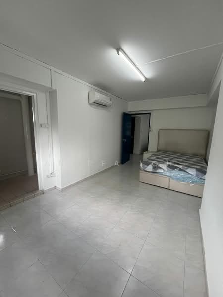 678 Woodlands Avenue 6, 678 Woodlands Avenue 6, 3 Bedrooms, 1,076 sqft, HDB Flat For Rent, by Andrea Loh, 500108690 - Bedroom - PropertyGuru.com.sg