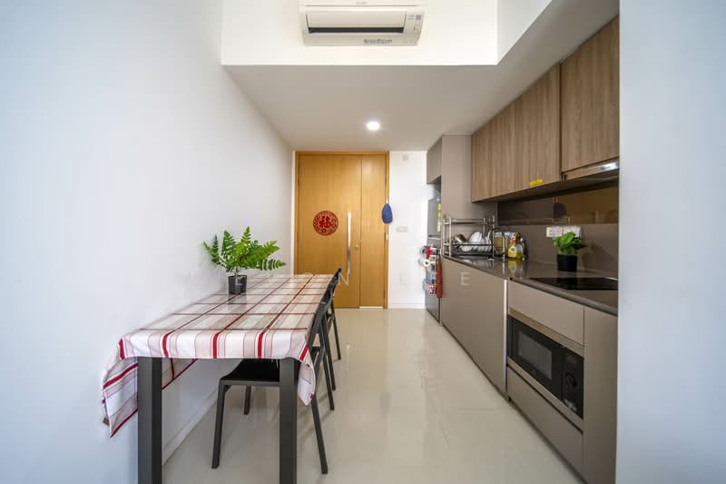 The Jovell, 13 Flora Drive, 1 Bedroom, 441 sqft, Condominium For Sale, by Evon Lee, 500108691 - Kitchen - PropertyGuru.com.sg