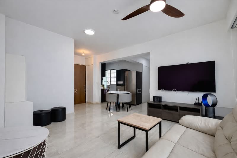 429B Bedok North Woods, 429B Bedok North Road, 2 Bedrooms, 743 sqft, HDB Flat For Sale, by Terence Choo, 500108692 - Living Room - PropertyGuru.com.sg