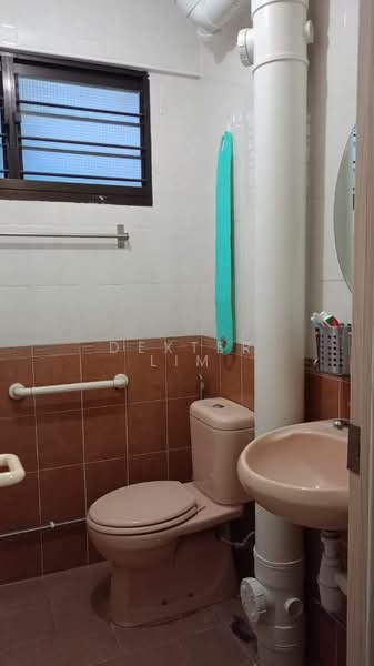 237 Bukit Batok East Avenue 5, 237 Bukit Batok East Avenue 5, 2 Bedrooms, 786 sqft, HDB Flat For Sale, by Dexter Lim, 500108701 - PropertyGuru.com.sg