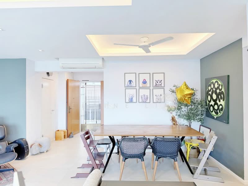 187A Fengshan GreenVille, 187A Bedok North Street 4, 3 Bedrooms, 1,216 sqft, HDB Flat For Sale, by Elaine Lin, 500108705 - Living Room - PropertyGuru.com.sg