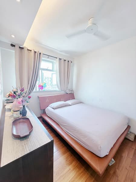 187A Fengshan GreenVille, 187A Bedok North Street 4, 3 Bedrooms, 1,216 sqft, HDB Flat For Sale, by Elaine Lin, 500108705 - Bedroom - PropertyGuru.com.sg