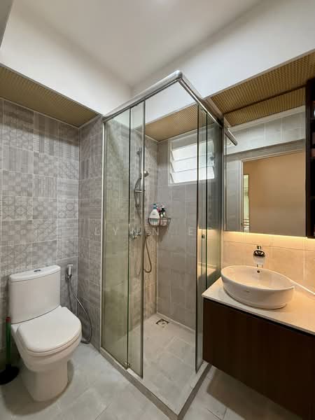 8A Upper Boon Keng Road, 8A Upper Boon Keng Road, 3 Bedrooms, 1,248 sqft, HDB Flat For Sale, by Lynn Er, 500108706 - Bathroom - PropertyGuru.com.sg