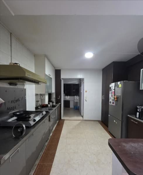 659 Woodlands Ring Road, 659 Woodlands Ring Road, 4 Bedrooms, 1,302 sqft, HDB Flat For Sale, by Sim Junshen, 500108713 - Kitchen - PropertyGuru.com.sg