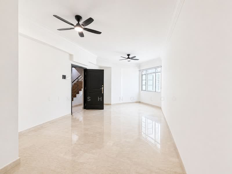 Pinetree Condo, 28 Balmoral park, 3 Bedrooms, 1,206 sqft, Condominium For Rent, by Lim Sheng Loo, 500108715 - Living Room - PropertyGuru.com.sg