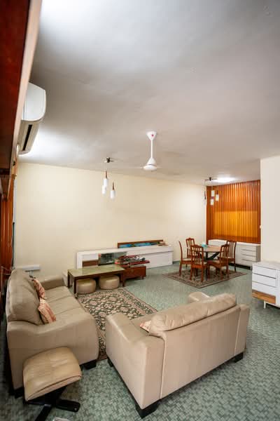 Exclusive Listing! Ettrick Terrace!, Ettrick Terrace / Siglap Centre, 3 Bedrooms, 1,000 sqft, Semi-Detached House For Sale, by Ming !, 500108716 - PropertyGuru.com.sg