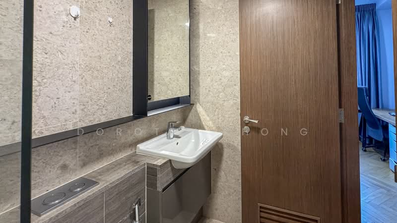 🔥 C.H.E.A.P 3BR IN PRIME D10, , 3 Bedrooms, 818 sqft, Apartment For Sale, by Dorothy Khong, 500108721 - Bathroom - PropertyGuru.com.sg