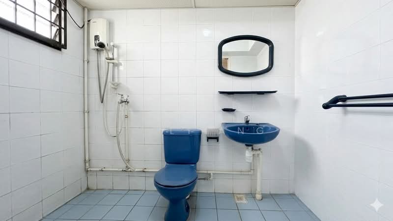 116A Rivervale Drive, 116A Rivervale Drive, 3 Bedrooms, 1,238 sqft, HDB Flat For Sale, by Sally Ang, 500108752 - Bathroom - PropertyGuru.com.sg