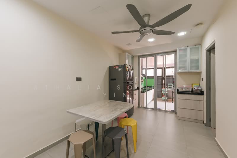 Burgundy Hill, Burgundy Rise, 5 Bedrooms, 3,165 sqft, Semi-Detached House For Sale, by Athalia Soon Sze Yin, 500108776 - Kitchen - PropertyGuru.com.sg