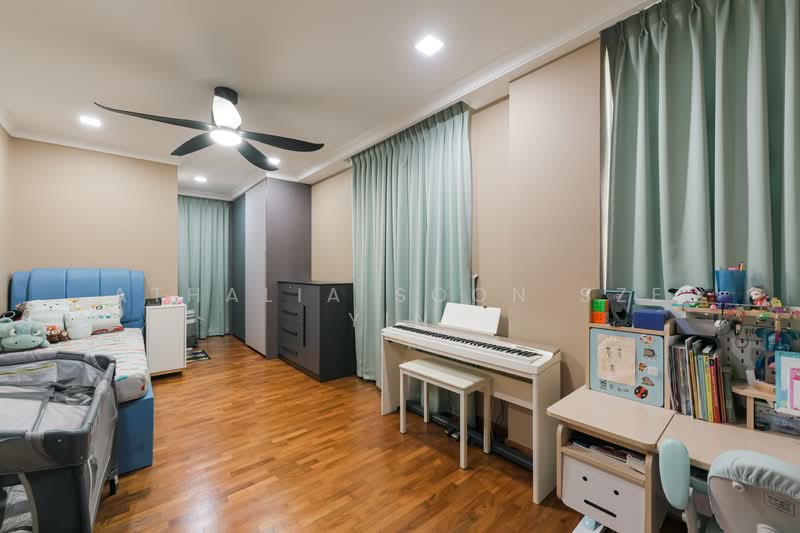 Burgundy Hill, Burgundy Rise, 5 Bedrooms, 3,165 sqft, Semi-Detached House For Sale, by Athalia Soon Sze Yin, 500108776 - Bedroom - PropertyGuru.com.sg