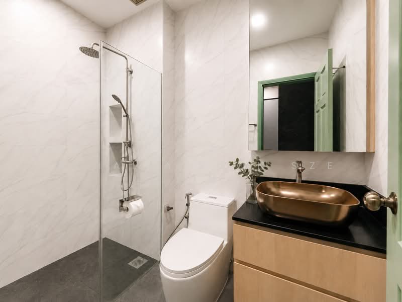 Burgundy Hill, Burgundy Rise, 5 Bedrooms, 3,165 sqft, Semi-Detached House For Sale, by Athalia Soon Sze Yin, 500108776 - Bathroom - PropertyGuru.com.sg