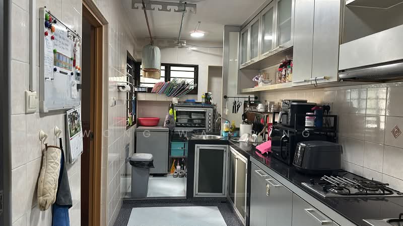 688B Choa Chu Kang Drive, 688B Choa Chu Kang Drive, 3 Bedrooms, 1,184 sqft, HDB Flat For Sale, by Wong Wai Ping, 500108778 - Kitchen - PropertyGuru.com.sg