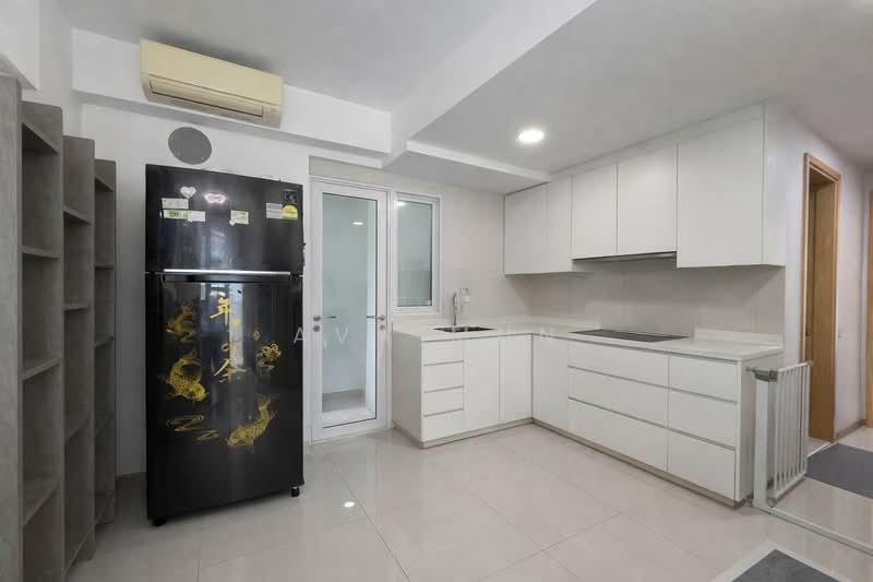 Waterview, 85 Tampines Avenue 1, 2 Bedrooms, 926 sqft, Condominium For Sale, by Ava Mun, 500108779 - Kitchen - PropertyGuru.com.sg