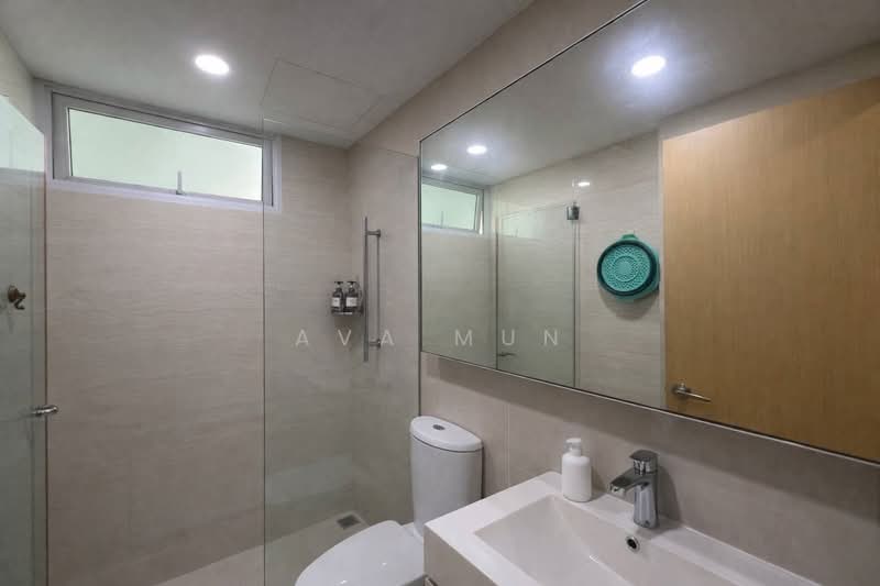 Waterview, 85 Tampines Avenue 1, 2 Bedrooms, 926 sqft, Condominium For Sale, by Ava Mun, 500108779 - Bathroom - PropertyGuru.com.sg