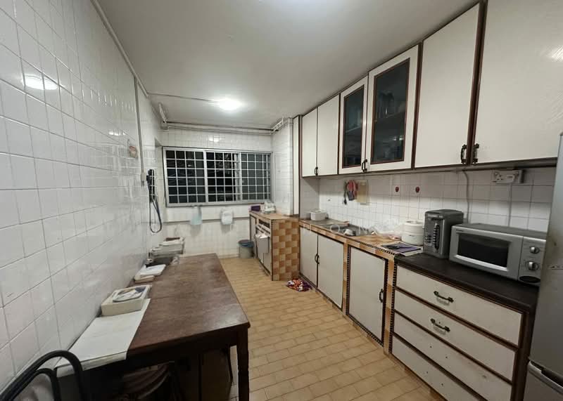 511 Bukit Batok Street 52, 511 Bukit Batok Street 52, 3 Bedrooms, 904 sqft, HDB Flat For Sale, by Sandy Hong, 500108781 - Kitchen - PropertyGuru.com.sg