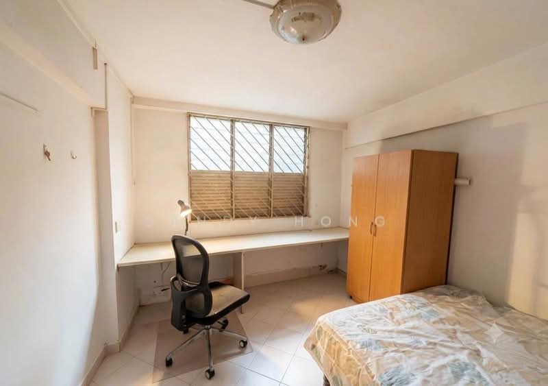 511 Bukit Batok Street 52, 511 Bukit Batok Street 52, 3 Bedrooms, 904 sqft, HDB Flat For Sale, by Sandy Hong, 500108781 - Bedroom - PropertyGuru.com.sg