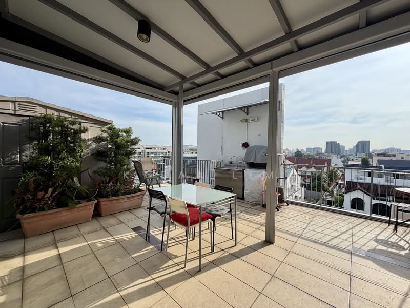 Mill Creek, 10 Lorong Marzuki, 2 Bedrooms, 1,087 sqft, Condominium For Rent, by Kyean Lim, 500108798 - PropertyGuru.com.sg