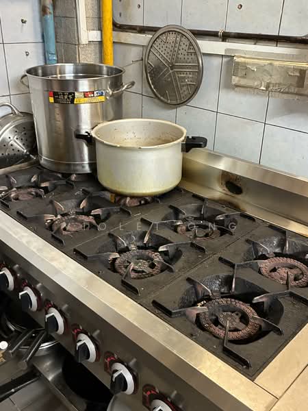 Beauty World Centre, 144 Upper Bukit Timah Road, 100 sqft, Mall Shop For Rent, by Violet Ong, 500108801 - Kitchen - CommercialGuru.com.sg