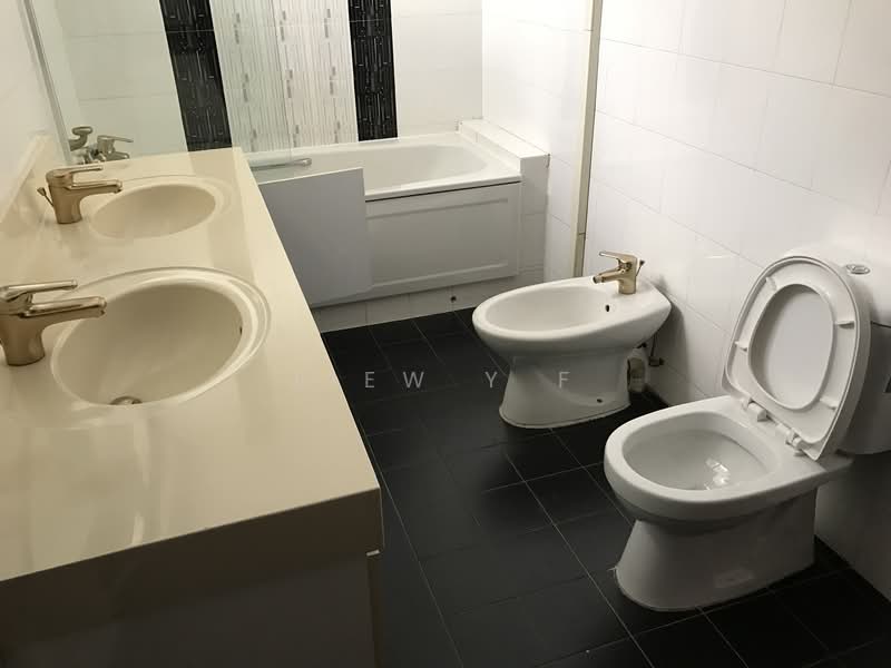 Springleaf Garden, Springleaf Road, 4 Bedrooms, 3,000 sqft, Semi-Detached House For Rent, by Liew Y F, 500108803 - Bathroom - PropertyGuru.com.sg