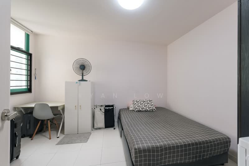 484 Segar Road, 484 Segar Road, 4 Bedrooms, 1,377 sqft, HDB Flat For Sale, by Ryan Low, 500108806 - Bedroom - PropertyGuru.com.sg