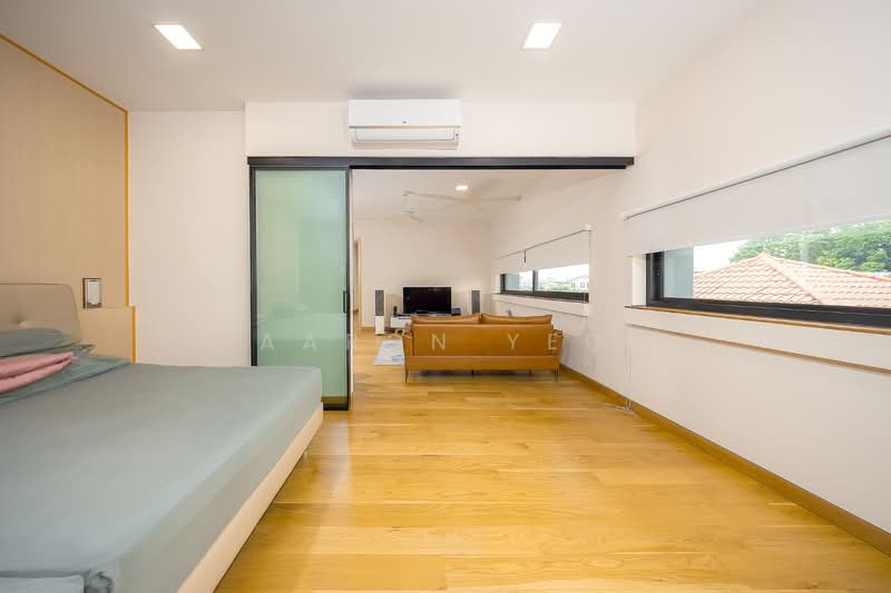 Serangoon Garden Estate, Chartwell Drive, 8 Bedrooms, 9,600 sqft, Semi-Detached House For Sale, by Aaron Yeo, 500108807 - Bedroom - PropertyGuru.com.sg