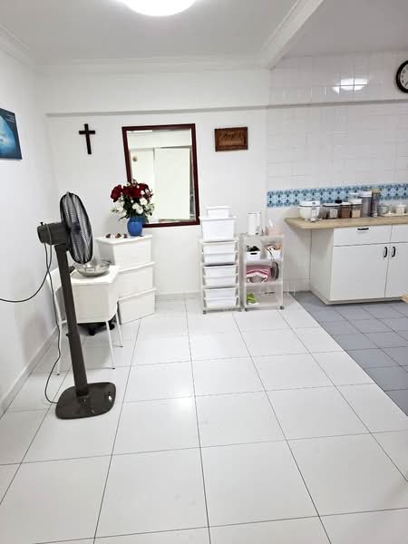 477 Pasir Ris Drive 6, 477 Pasir Ris Drive 6, Room Rental, 200 sqft, HDB Flat For Rent, by Marc Goh 吴膺武, 500108821 - Kitchen - PropertyGuru.com.sg