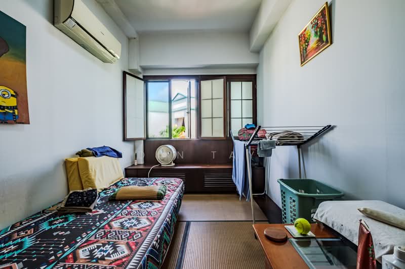 Mendon Spring, 198 Pasir Panjang Road, 3 Bedrooms, 1,055 sqft, Condominium For Sale, by Dan Tay, 500108822 - Bedroom - PropertyGuru.com.sg