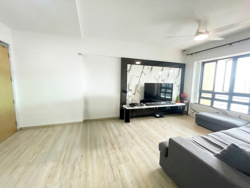 88 Dawson Road, 88 Dawson Road, 3 Bedrooms, 893 sqft, HDB Flat For Sale, by Hanson Chan, 500108827 - Living Room - PropertyGuru.com.sg