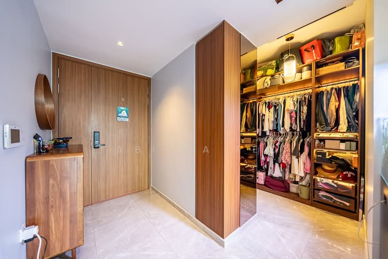 Stirling Residences, 21 Stirling Road, 1 Bedroom, 506 sqft, Condominium For Rent, by Tabitha Teo, 500108830 - Entrance - PropertyGuru.com.sg