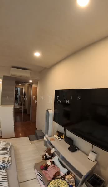 The Shore Residences, 81 Amber Road, 2 Bedrooms, 872 sqft, Condominium For Sale, by Wendeline Goh, 500108832 - Living Room - PropertyGuru.com.sg