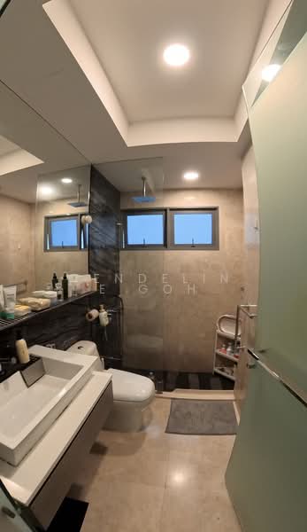 The Shore Residences, 81 Amber Road, 2 Bedrooms, 872 sqft, Condominium For Sale, by Wendeline Goh, 500108832 - Bathroom - PropertyGuru.com.sg