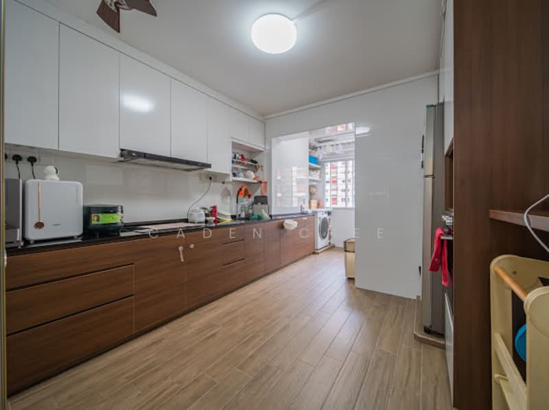 234 Bishan Street 22, 234 Bishan Street 22, 3 Bedrooms, 1,109 sqft, HDB Flat For Sale, by Caden Chee, 500108840 - Kitchen - PropertyGuru.com.sg