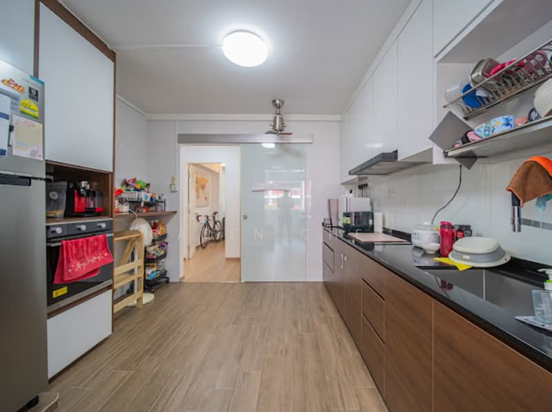234 Bishan Street 22, 234 Bishan Street 22, 3 Bedrooms, 1,109 sqft, HDB Flat For Sale, by Caden Chee, 500108840 - Kitchen - PropertyGuru.com.sg