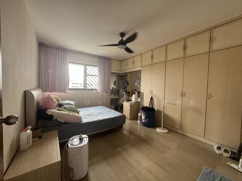 655 Hougang Avenue 8, 655 Hougang Avenue 8, 3 Bedrooms, 1,291 sqft, HDB Flat For Sale, by Sharon Poh 蒲丽莉, 500108841 - Bedroom - PropertyGuru.com.sg