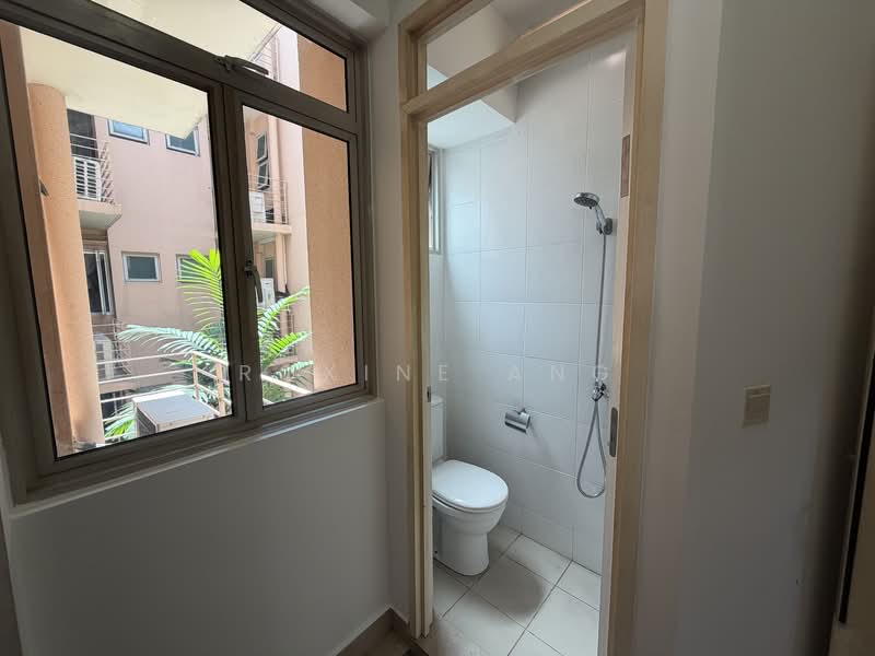 The Sensoria, 1 Jalan Ulu Sembawang, 3 Bedrooms, 1,270 sqft, Condominium For Sale, by Roxine Ang, 500108862 - Kitchen Bathroom - PropertyGuru.com.sg