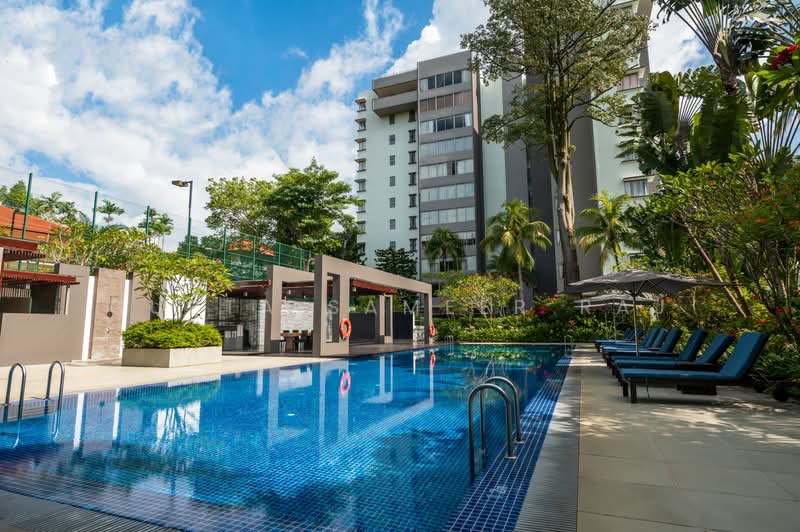 Nassim Regency, 37 Nassim Road, 3 Bedrooms, 2,024 sqft, Apartment For Rent, by Gupta Sameer Raj, 500108865 - Pool - PropertyGuru.com.sg
