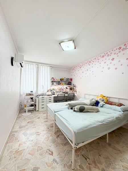 337 Woodlands Avenue 1, 337 Woodlands Avenue 1, 3 Bedrooms, 1,119 sqft, HDB Flat For Sale, by Rachel Koo, 500108893 - Bedroom - PropertyGuru.com.sg