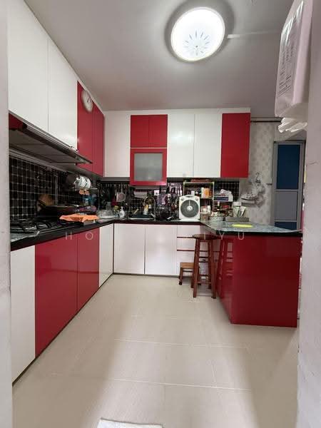 747 Pasir Ris Street 71, 747 Pasir Ris Street 71, Pasir Ris / Tampines, 3 Bedrooms, 1,119 sqft, HDB Flat For Sale, by Hong Meiyu, 500108900 - Kitchen - PropertyGuru.com.sg