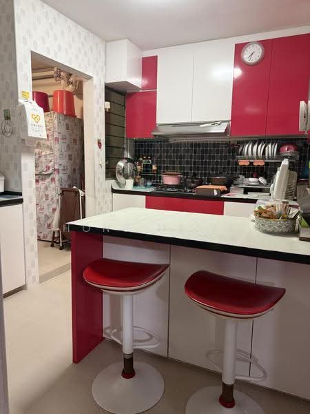 747 Pasir Ris Street 71, 747 Pasir Ris Street 71, Pasir Ris / Tampines, 3 Bedrooms, 1,119 sqft, HDB Flat For Sale, by Hong Meiyu, 500108900 - Kitchen - PropertyGuru.com.sg