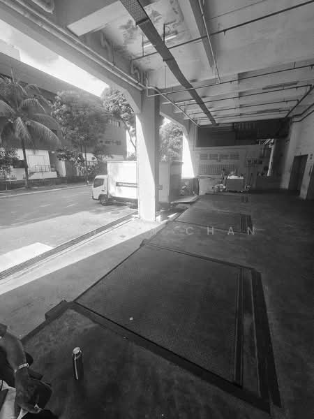 Ground floor Aljunied MRT 5.9m ceiling dual entrance, , 2,800 sqft, Warehouse For Rent, by Benson Chan, 500108903 - CommercialGuru.com.sg