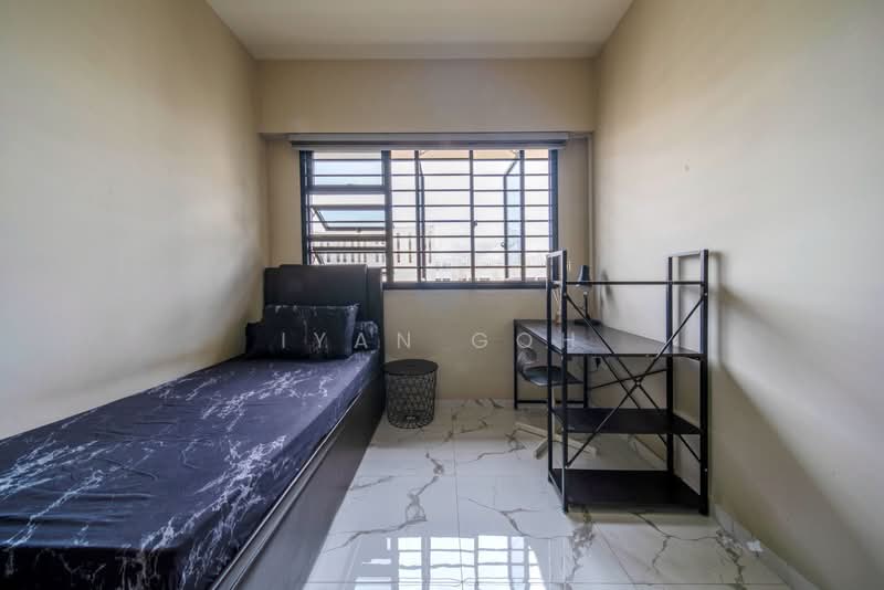 467B Bukit Batok West Avenue 9, 467B Bukit Batok West Avenue 9, 3 Bedrooms, 1,001 sqft, HDB Flat For Sale, by Iyan Goh, 500108911 - Bedroom - PropertyGuru.com.sg