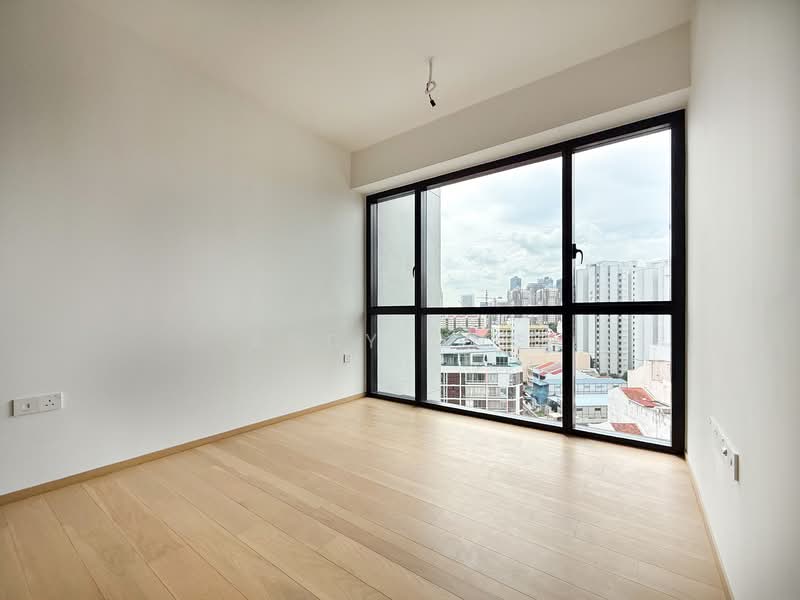 Piccadilly Grand, 5 Northumberland Road, 2 Bedrooms, 710 sqft, Condominium For Rent, by Andy Ong, 500108914 - Master Room - PropertyGuru.com.sg