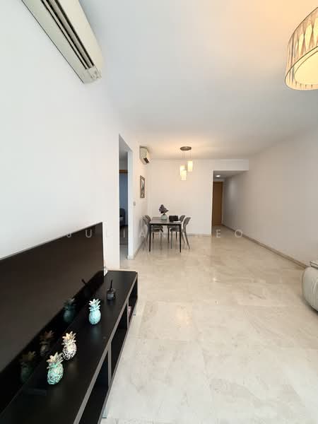 Parc Emily, 9 Mount Emily Road, 2 Bedrooms, 893 sqft, Condominium For Rent, by Julian Neo, 500108916 - Living Room - PropertyGuru.com.sg