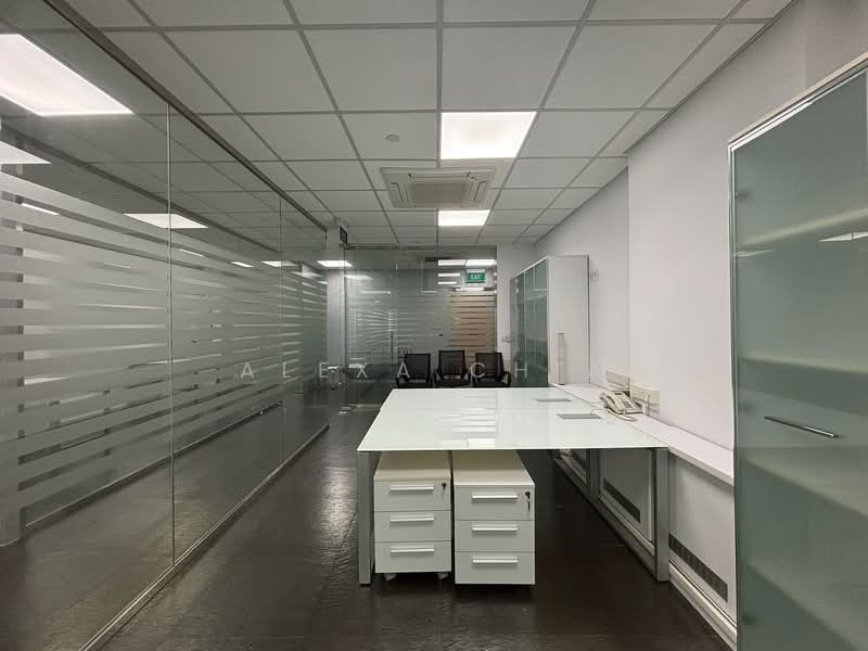 UB. One, 81 Ubi Avenue 4, 1,679 sqft, Light Industrial (B1) For Sale, by Alexa Chia, 500108917 - Director’s Room - CommercialGuru.com.sg