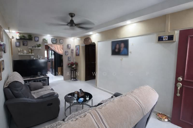319 Ang Mo Kio Avenue 1, 319 Ang Mo Kio Avenue 1, 3 Bedrooms, 785 sqft, HDB Flat For Sale, by Roman Woo C P, 500108920 - Living Room - PropertyGuru.com.sg
