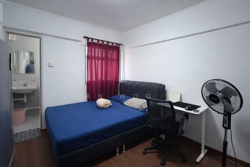 319 Ang Mo Kio Avenue 1, 319 Ang Mo Kio Avenue 1, 3 Bedrooms, 785 sqft, HDB Flat For Sale, by Roman Woo C P, 500108920 - Bedroom - PropertyGuru.com.sg