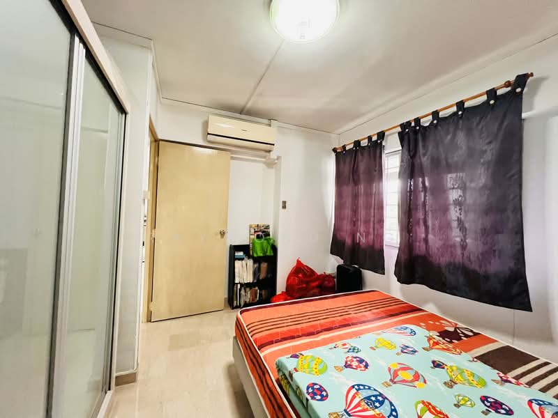 288D Bukit Batok Street 25, 288D Bukit Batok Street 25, 3 Bedrooms, 990 sqft, HDB Flat For Rent, by Raymond Ng, 500108923 - Bedroom - PropertyGuru.com.sg
