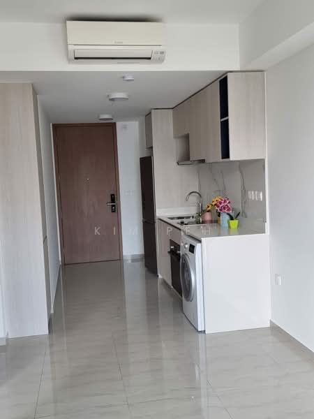 Whistler Grand, 107 West Coast Vale, 2 Bedrooms, 614 sqft, Condominium For Rent, by Kim Peh, 500108929 - Kitchen - PropertyGuru.com.sg