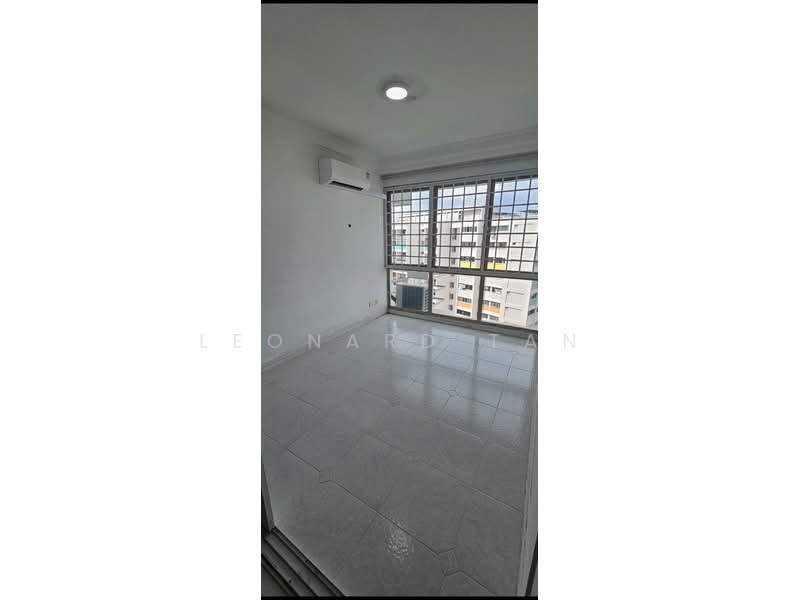 Orchid Park Condominium, 81 Yishun Street 81, 3 Bedrooms, 893 sqft, Condominium For Sale, by Leonard Tan, 500108931 - Interior - PropertyGuru.com.sg